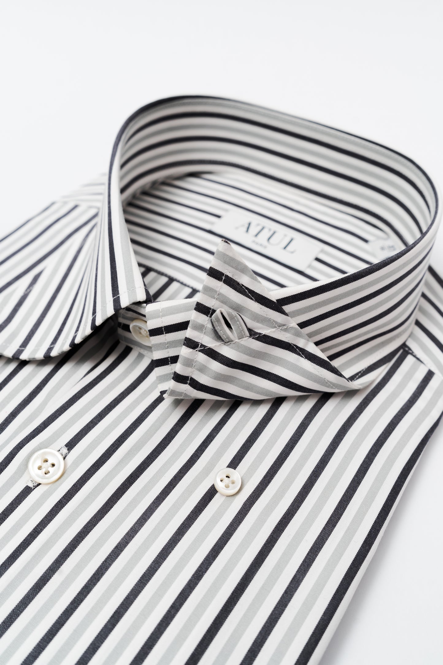 LA CHEMISE À RAYURES 'MUTED' - RAYURES NOIRES ET GRISES