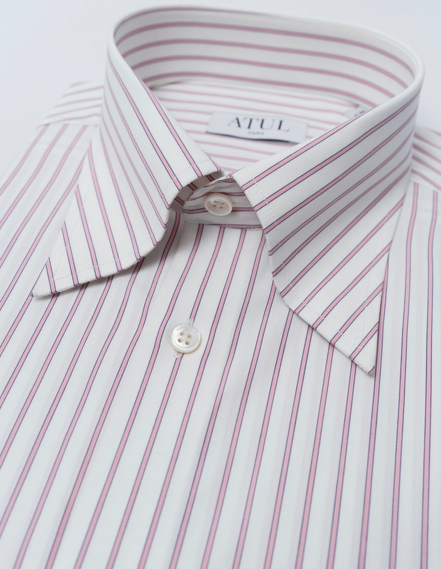 LA CHEMISE À RAYURES ROSES