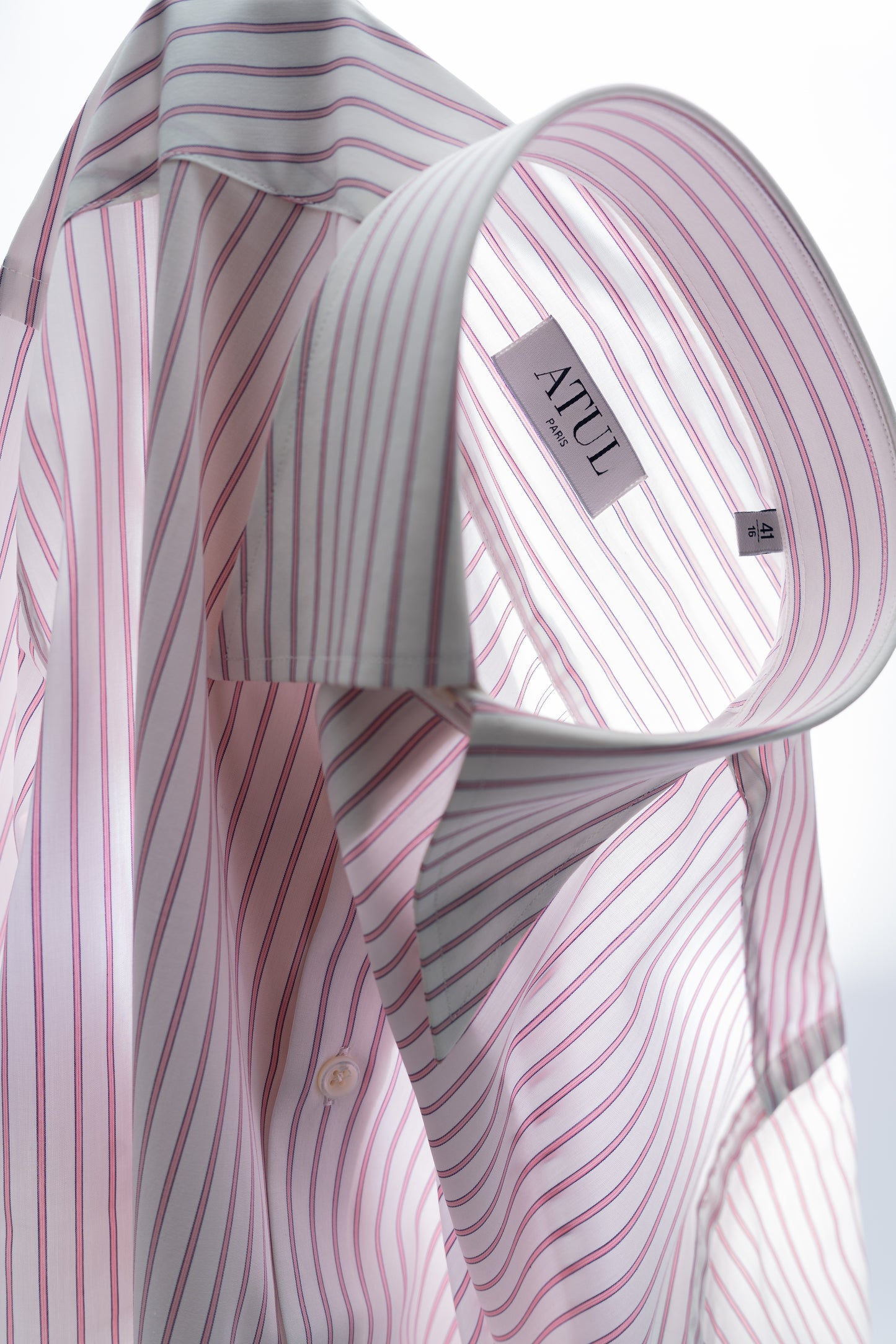 LA CHEMISE À RAYURES ROSES