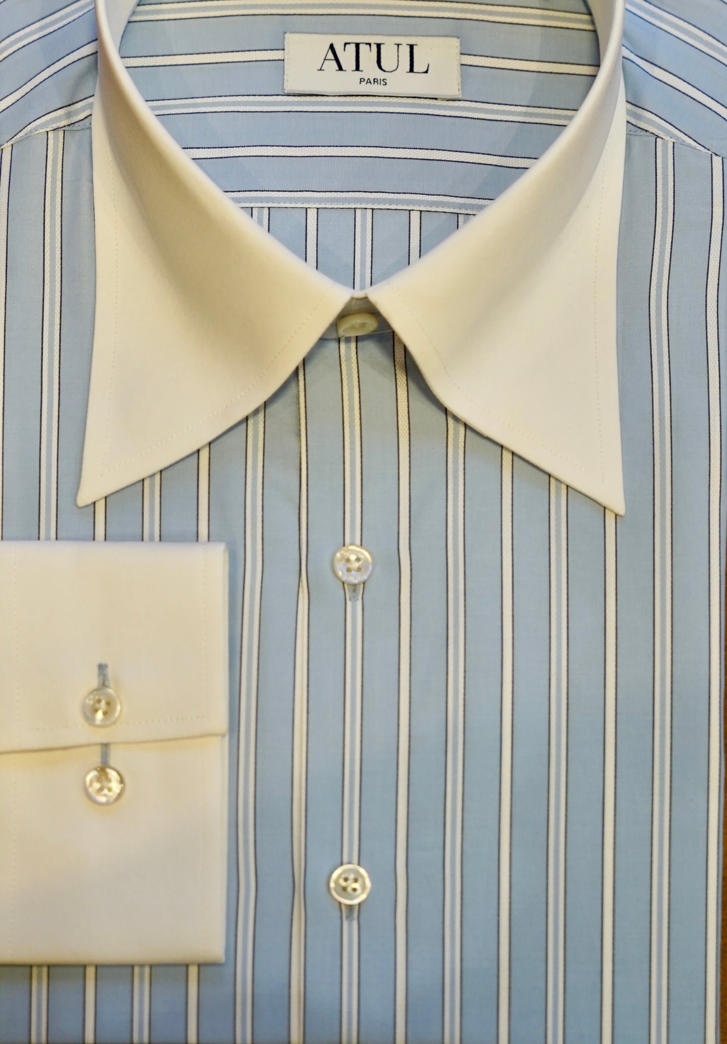 LA CHEMISE DE BANQUIER À RAYURES JACQUARD