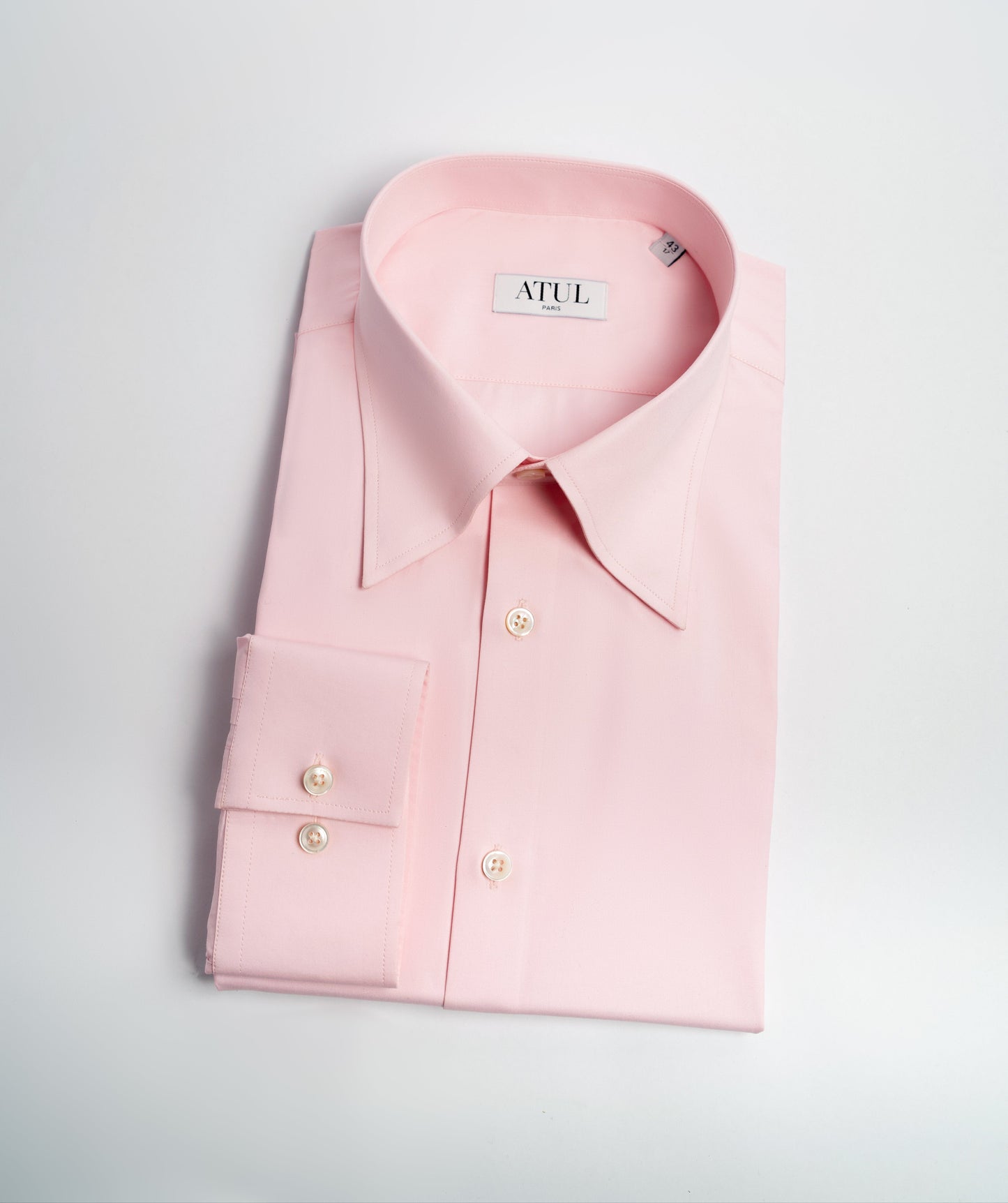 LA CHEMISE ROSE