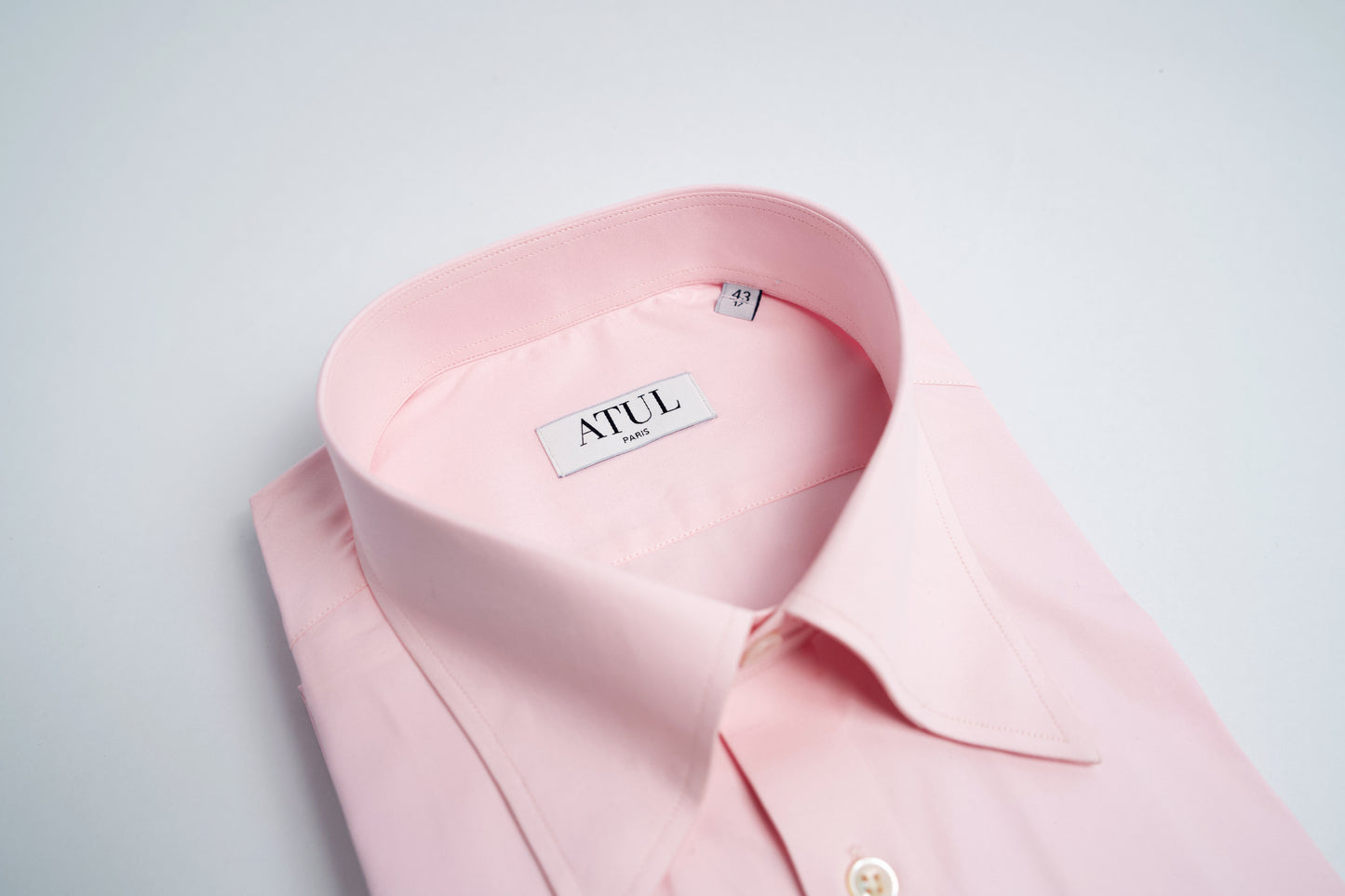 LA CHEMISE ROSE
