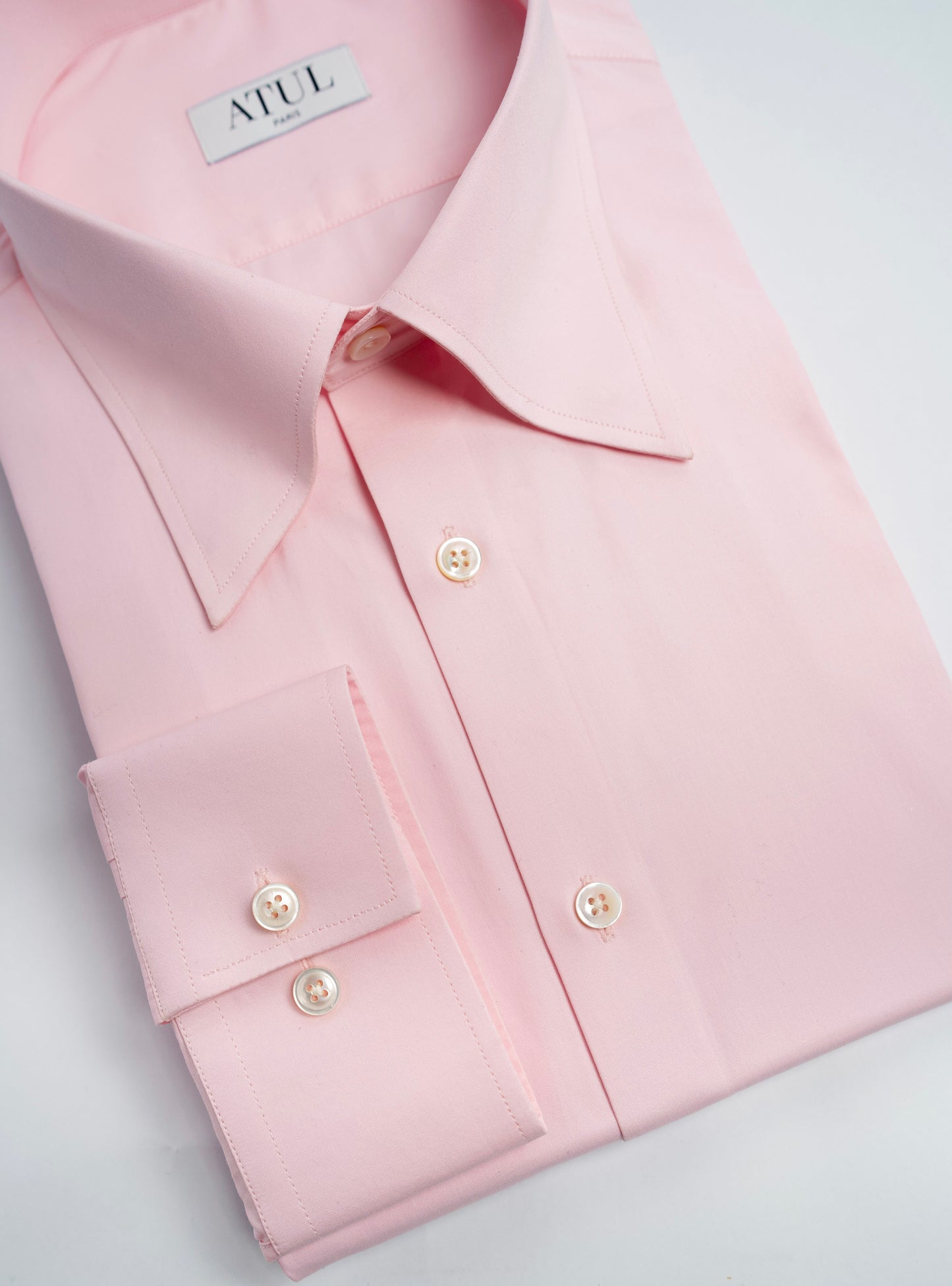 LA CHEMISE ROSE