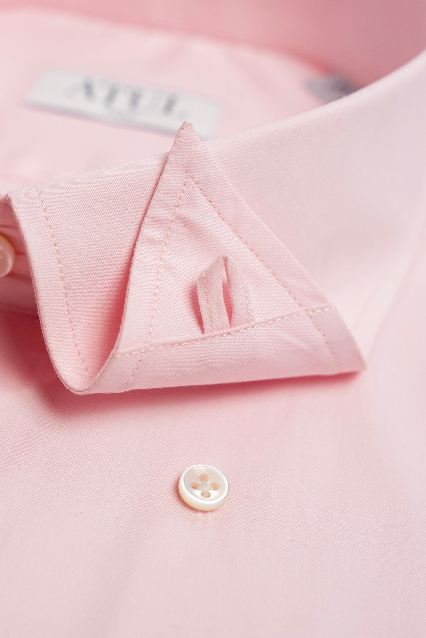 LA CHEMISE ROSE