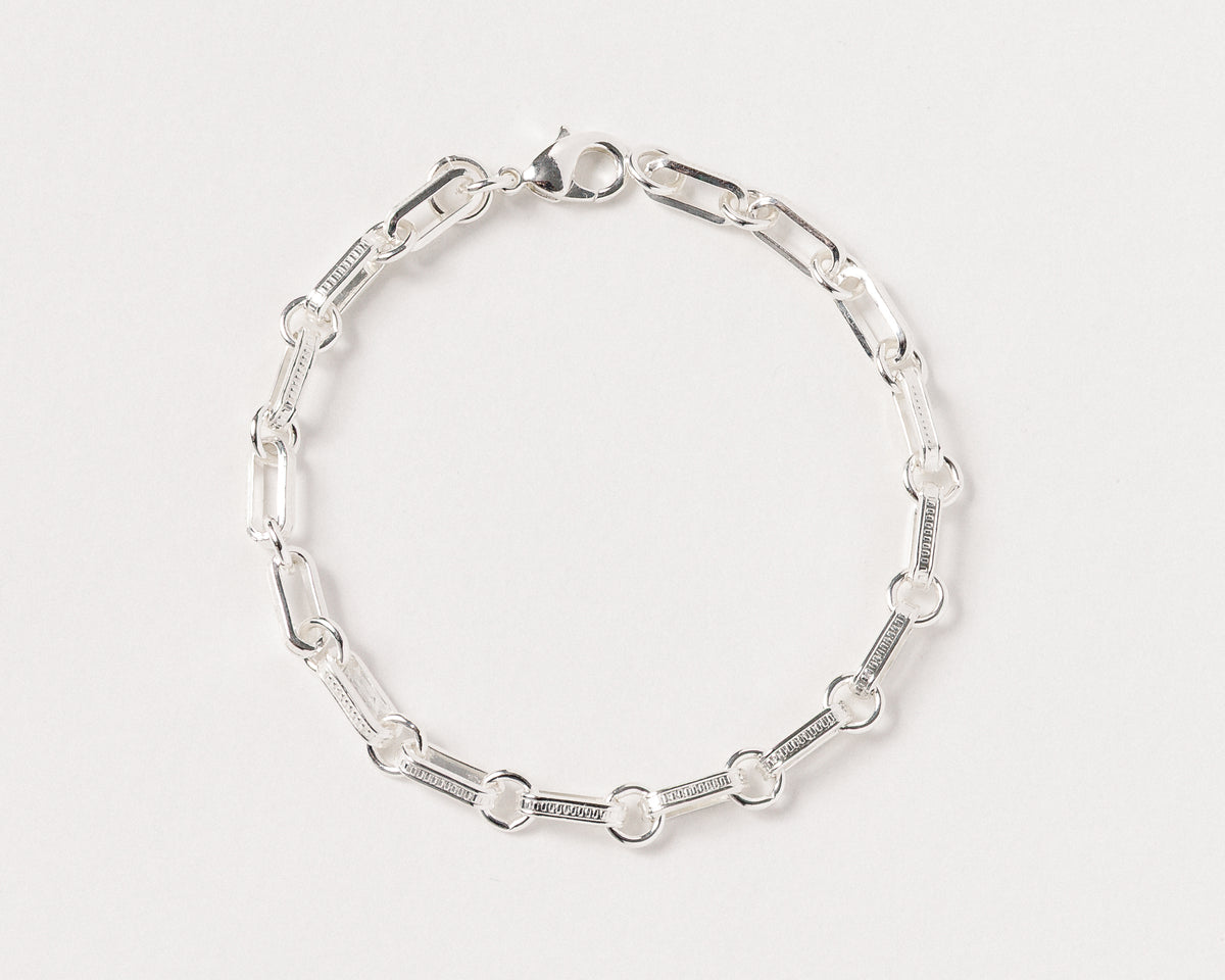 THE FANCY CHAIN BRACELET (LAUNCHING SOON)
