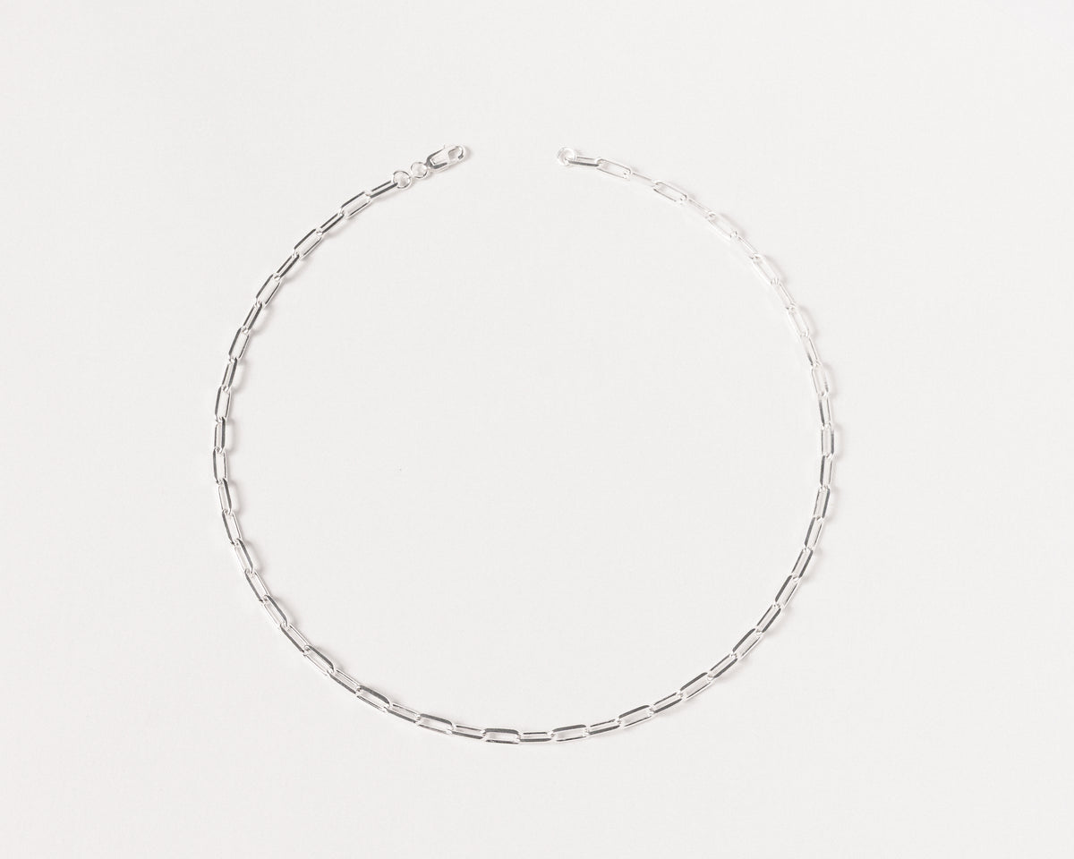 THE PAPER CLIP CHAIN NECKLACE