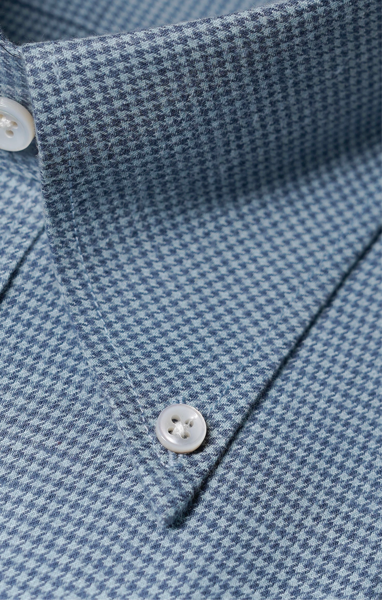 THE BLUE HOUNDSTOOTH SHIRT