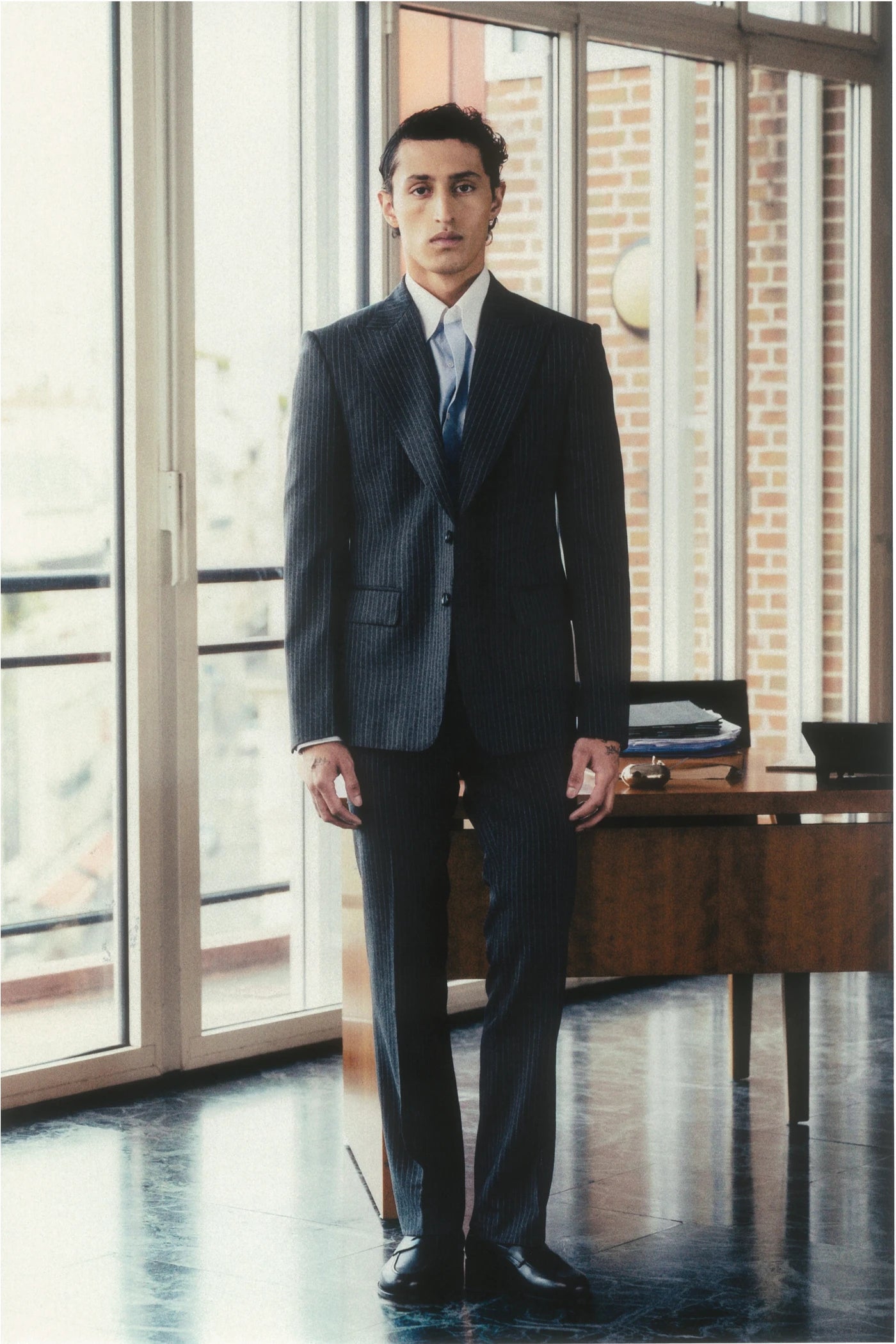 COSTUME DROIT EN LAINE — GRIS ANTHRACITE À RAYURES VINTAGE