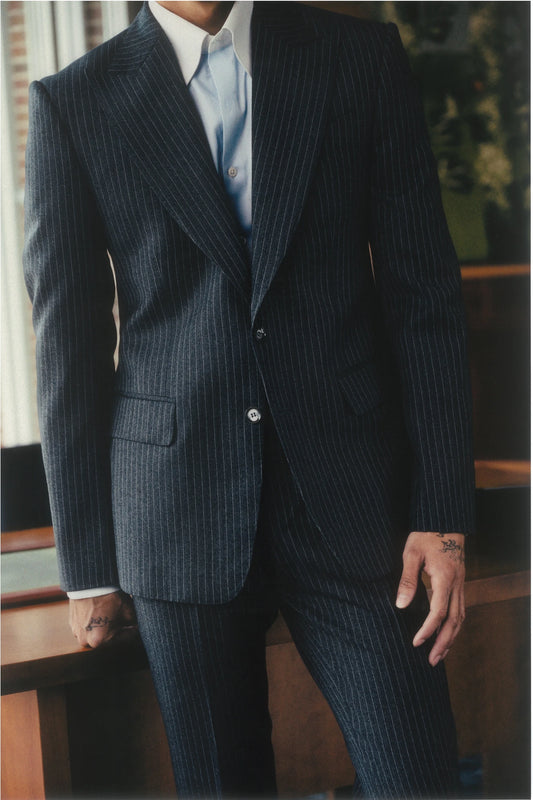 COSTUME DROIT EN LAINE — GRIS ANTHRACITE À RAYURES VINTAGE