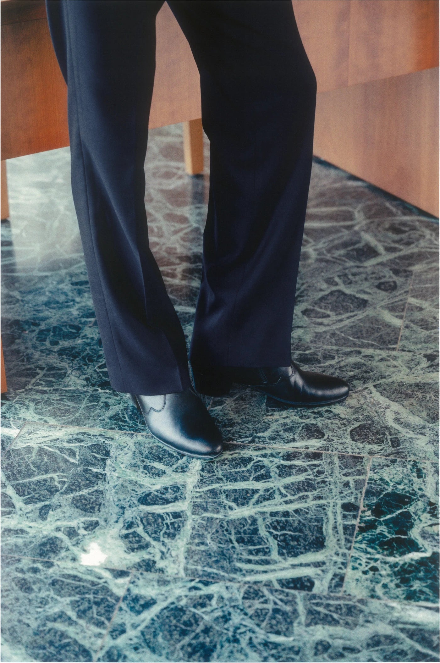 THE DOUBLE BREASTED FRESCO SUIT - NAVY BLUE
