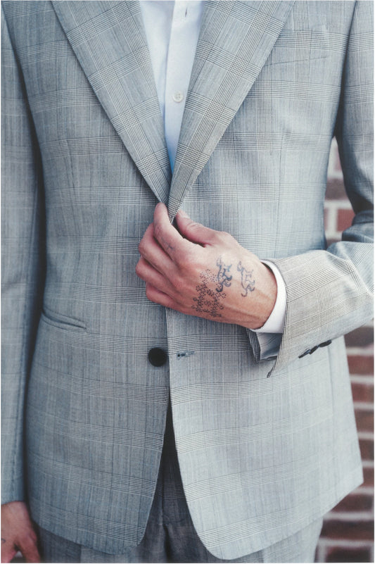 LE COSTUME DROIT EN LAINE SUPER 150’S — PRINCE-DE-GALLES GRIS