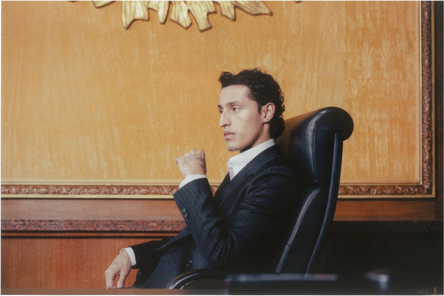 THE DOUBLE-BREASTED SUIT IN SUPER 120’S FOUR-SEASON WOOL - DARK GREY PINSTRIPES