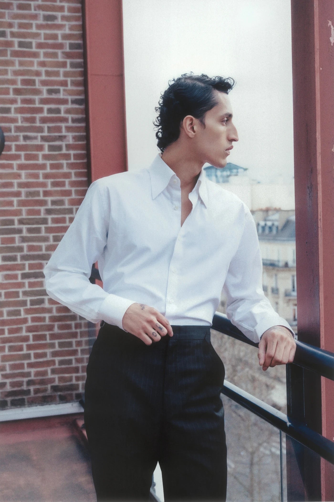 THE DOUBLE-BREASTED SUIT IN SUPER 120’S FOUR-SEASON WOOL - DARK GREY PINSTRIPES