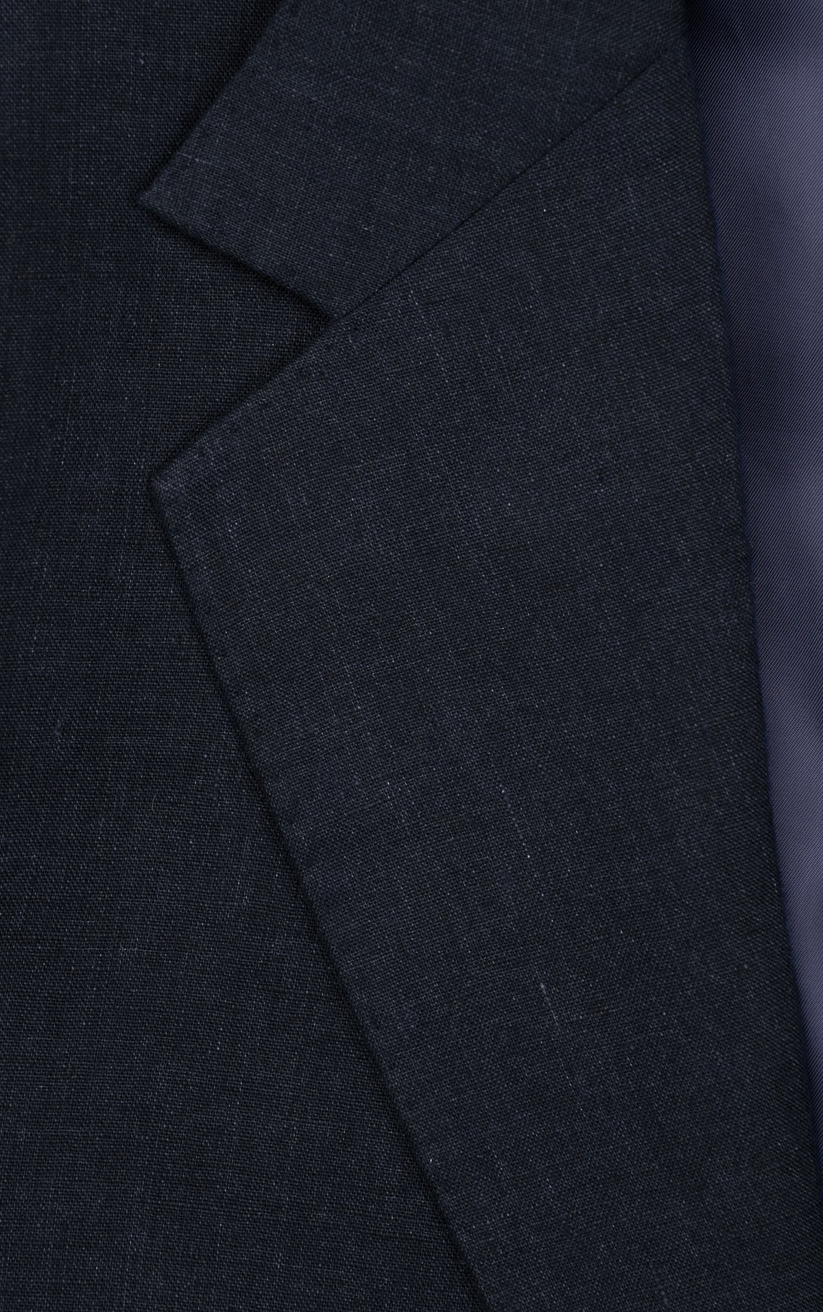LE COSTUME BLEU MARINE EN LIN