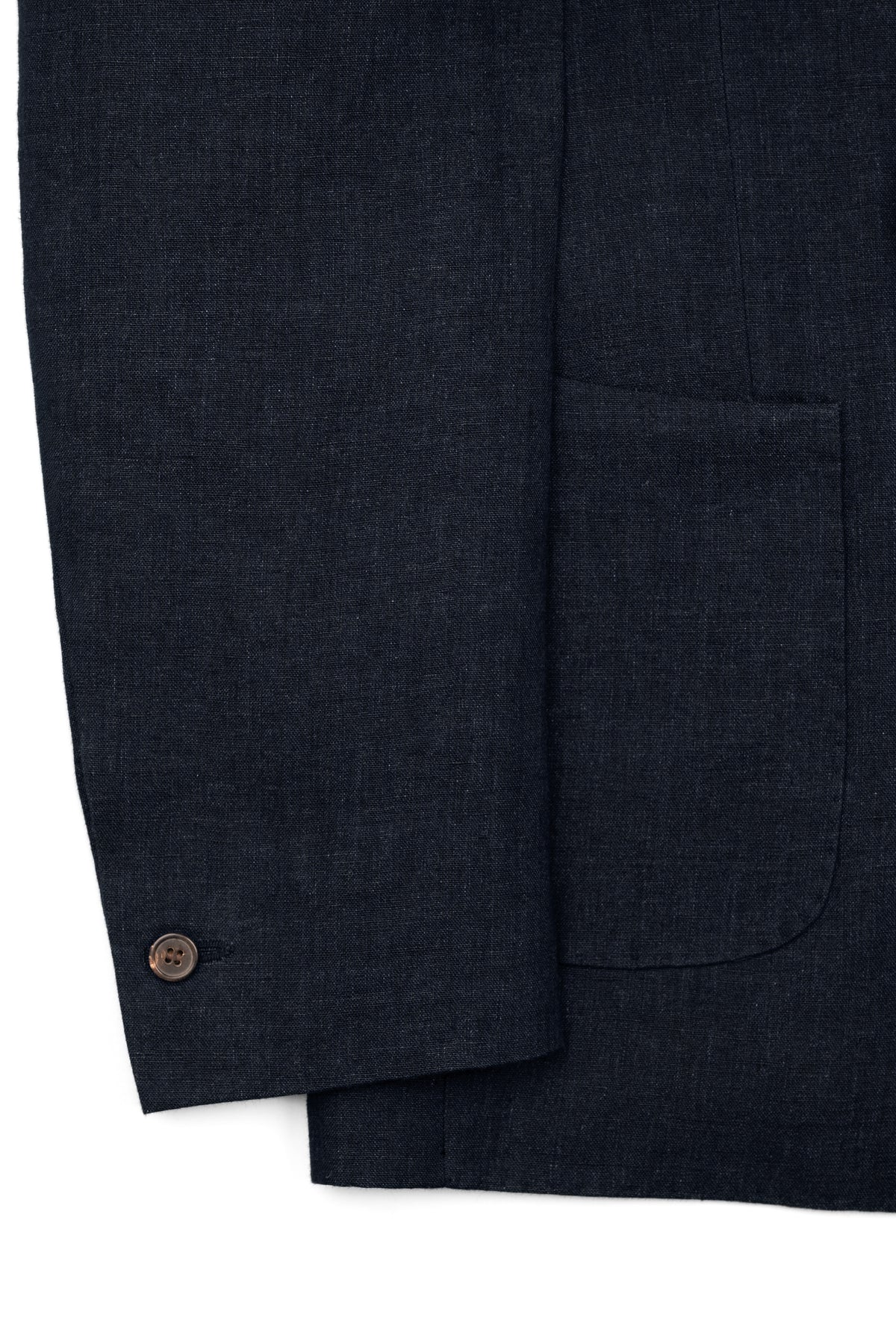 LE COSTUME BLEU MARINE EN LIN