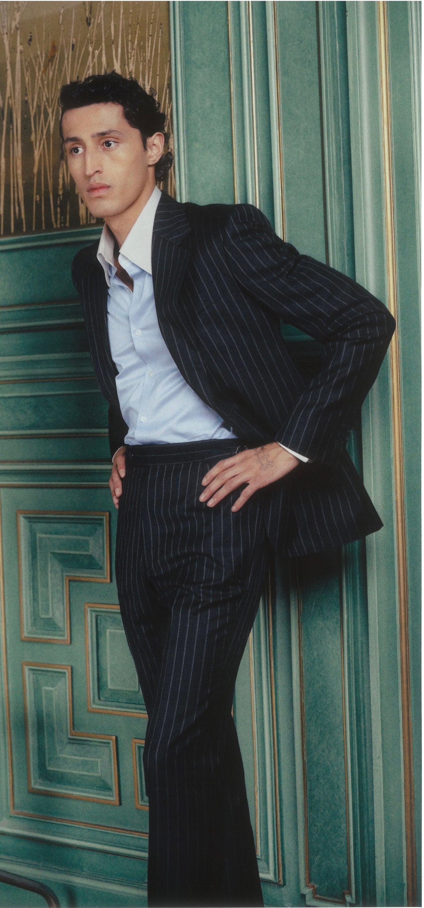 COSTUME DROIT EN LAINE SUPER 110’S - GRIS ANTHRACITE À RAYURES BLANCHES