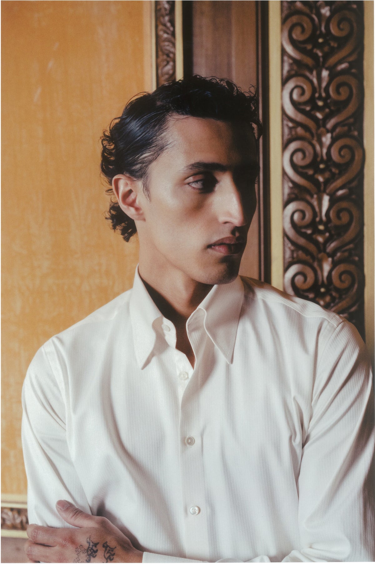 THE IVORY SHIRT IN HERRINGBONE TWILL