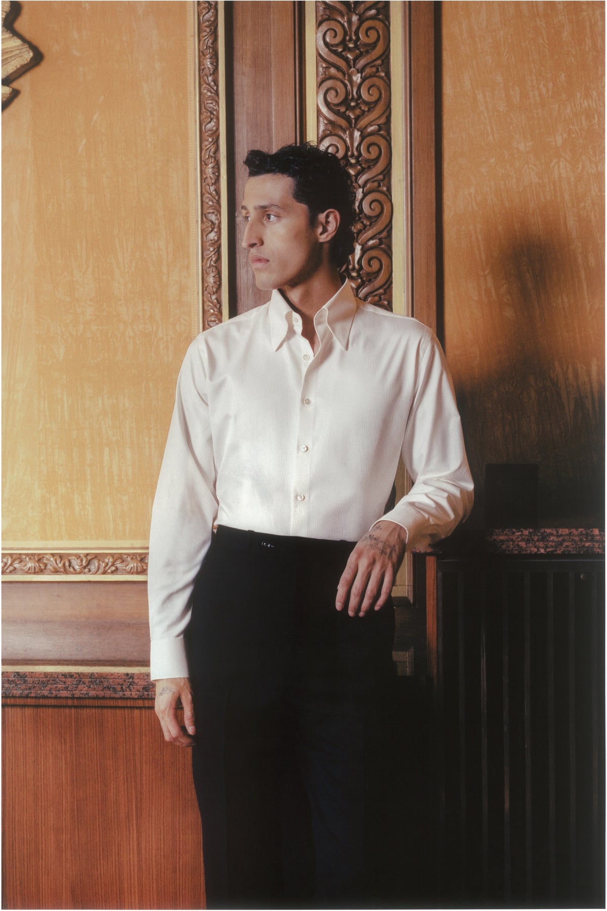 THE IVORY SHIRT IN HERRINGBONE TWILL