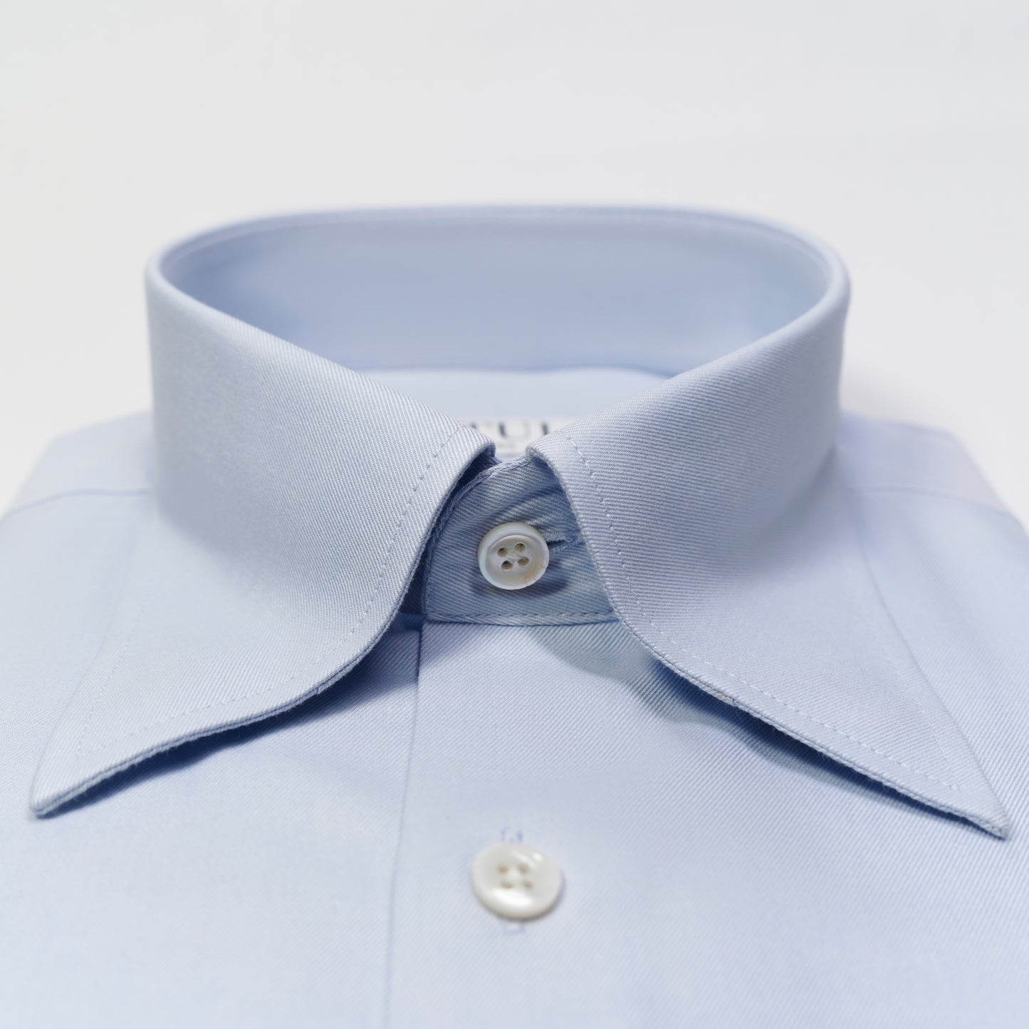 THE SKY BLUE SHIRT IN TWILL