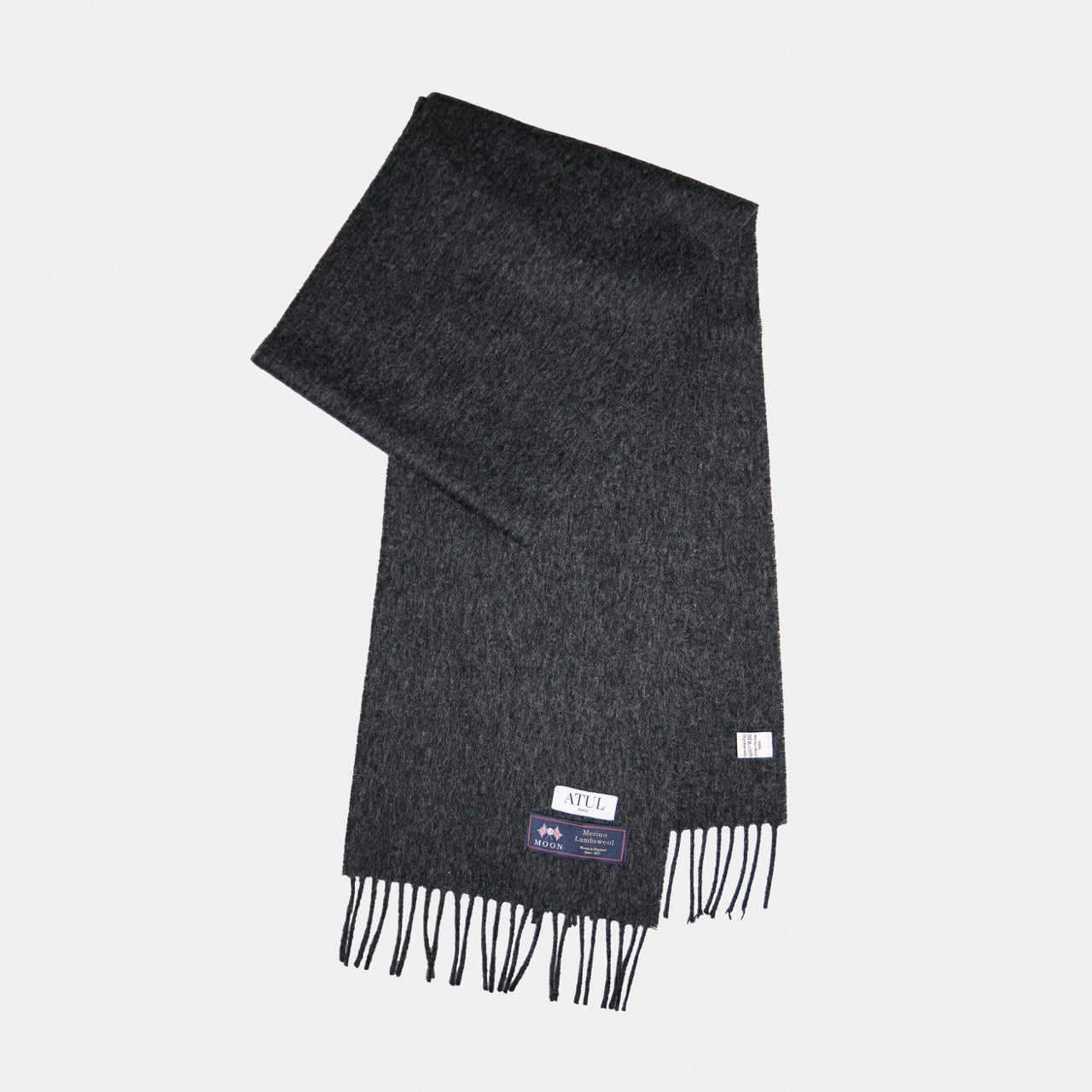 L’ÉCHARPE ANTHRACITE FONCÉE